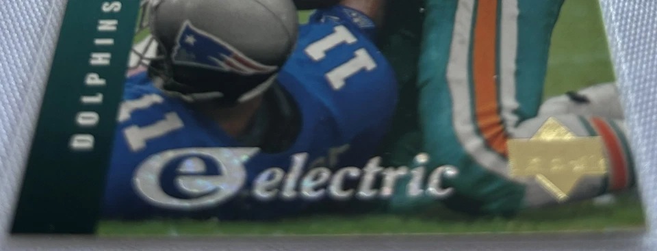 1994 Upper Deck Football Bryan Cox Miami Dolphins Electric Silver #152 - Image 2 of 3