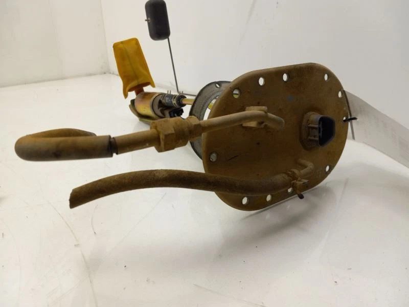 95-00 TOYOTA TACOMA 2,7 Л RWD НА ТОПЛИВНЫЙ НАСОС В СБОРЕ - Изображение 2 из 4