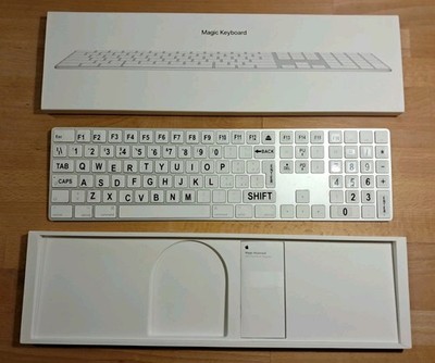 Apple Magic Keyboard silber mit Ziffernblock - ohne Lightning Kabel