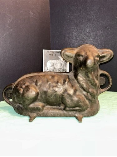 Griswold Cast Iron Lamb Mold Cake Bread Two Piece Baking Dish 866 Never Used