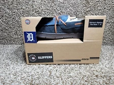 Foco Women's Detroit Tigers Moccasin Slippers Size Medium 7-8