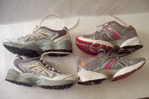 2 Pair of Asics Gel Nimbus Sneakers Women Sizes 7 & 8 TN262 TN480