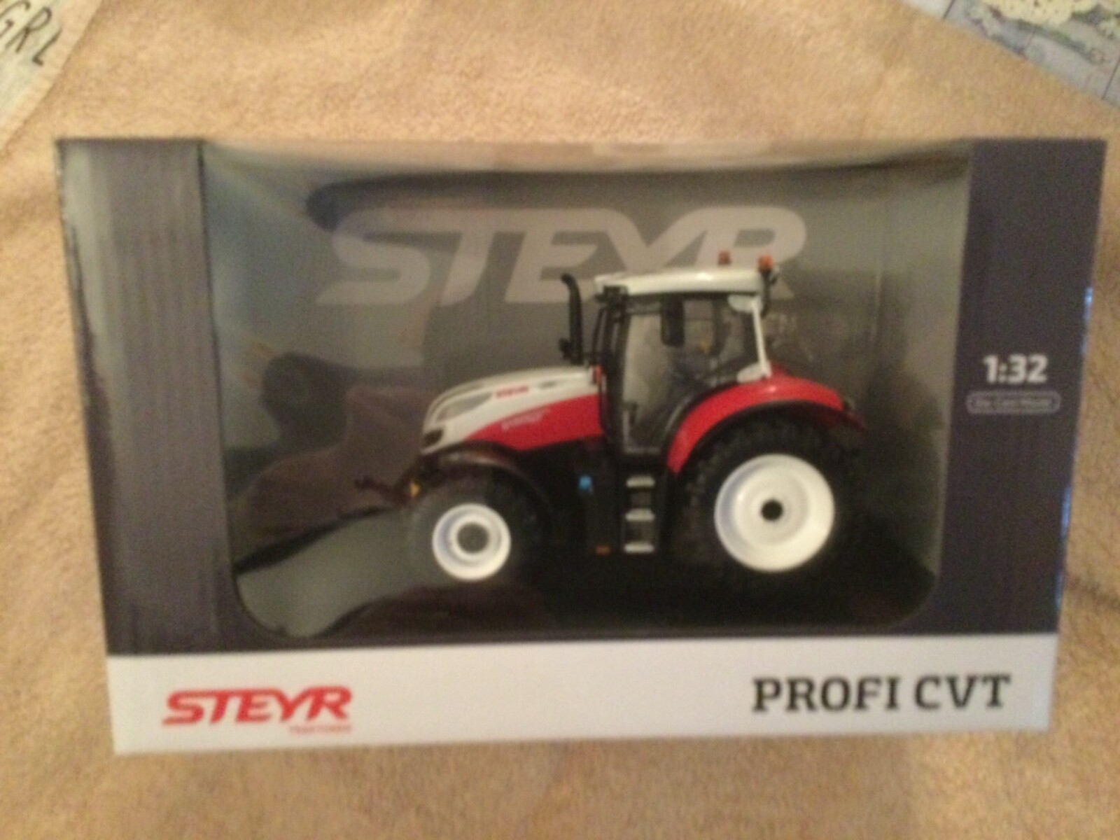 Universal Hobbies toy Model Steyr 6150 Profi CVT-2023 Brilliant