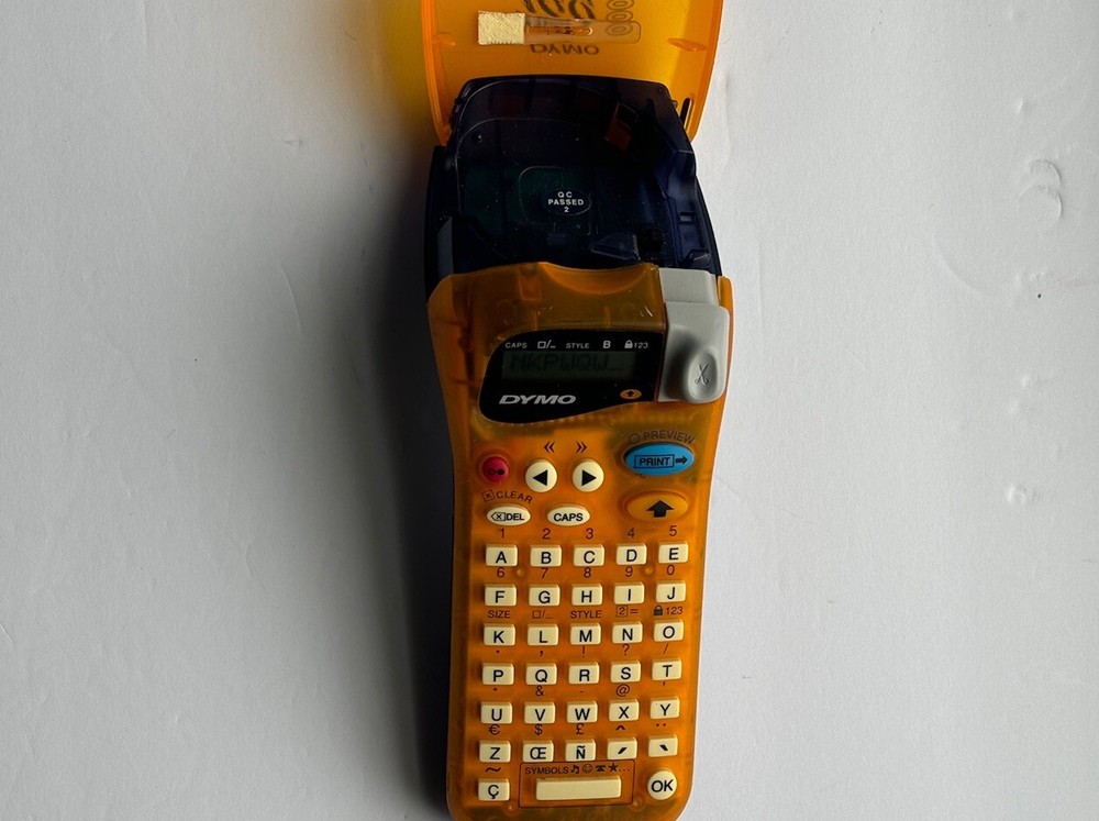 Dymo LetraTag 2000 Green Handheld Label Maker for Crafting and Organizing