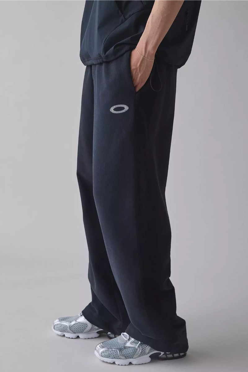 🔥RARE🔥 Oakley UO EXCLUSIVE Open Hem Straight Leg Sweatpants