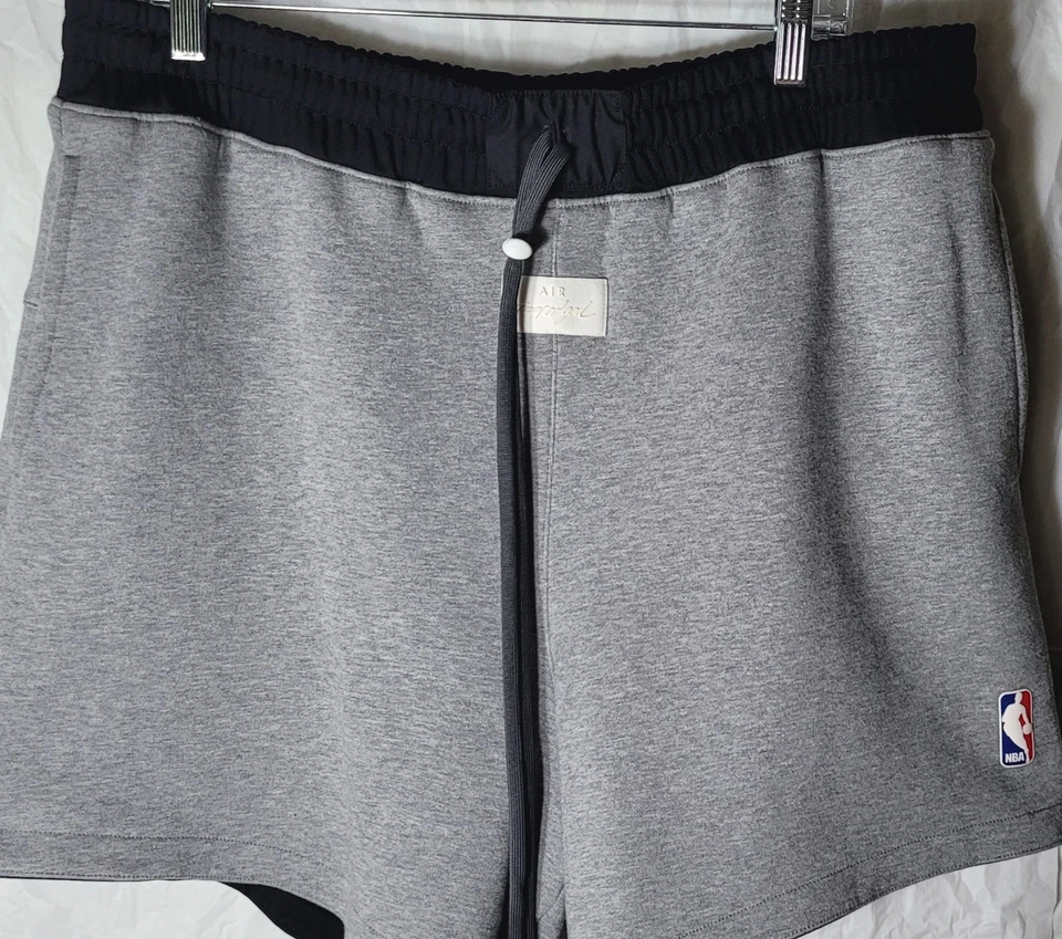 Pantalones Cortos Reversibles Fear of God x Nike Summit Blanco Foto 4 de 4