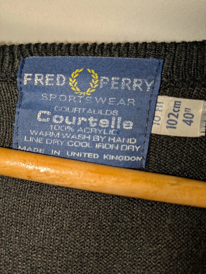 Fred Perry Sportswear Vintage V-Neck Jumper UK Made Black Knitwear M Mod... — 第 4/4 张图片