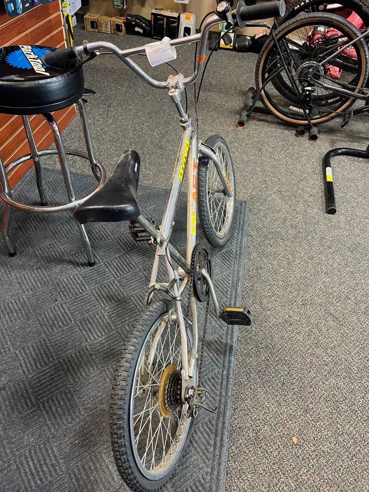 Dyno Blast 1994 - 6 velocidades - cromo - BMX años 90 Foto 3 de 4