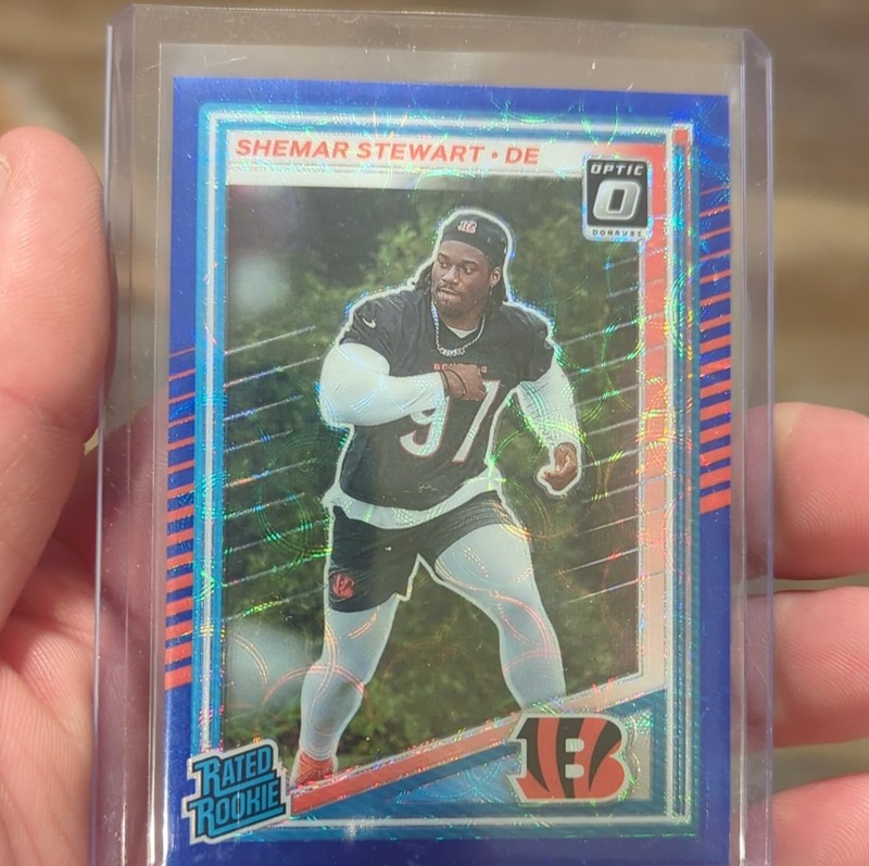 2025 Panini Donruss Optic Shemar Stewart #393 Bengals Blue Scope Prizm