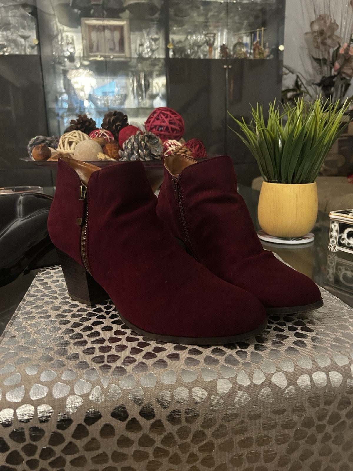 Red Medium-Heel Shoes for Women - Stylish & Comfortable