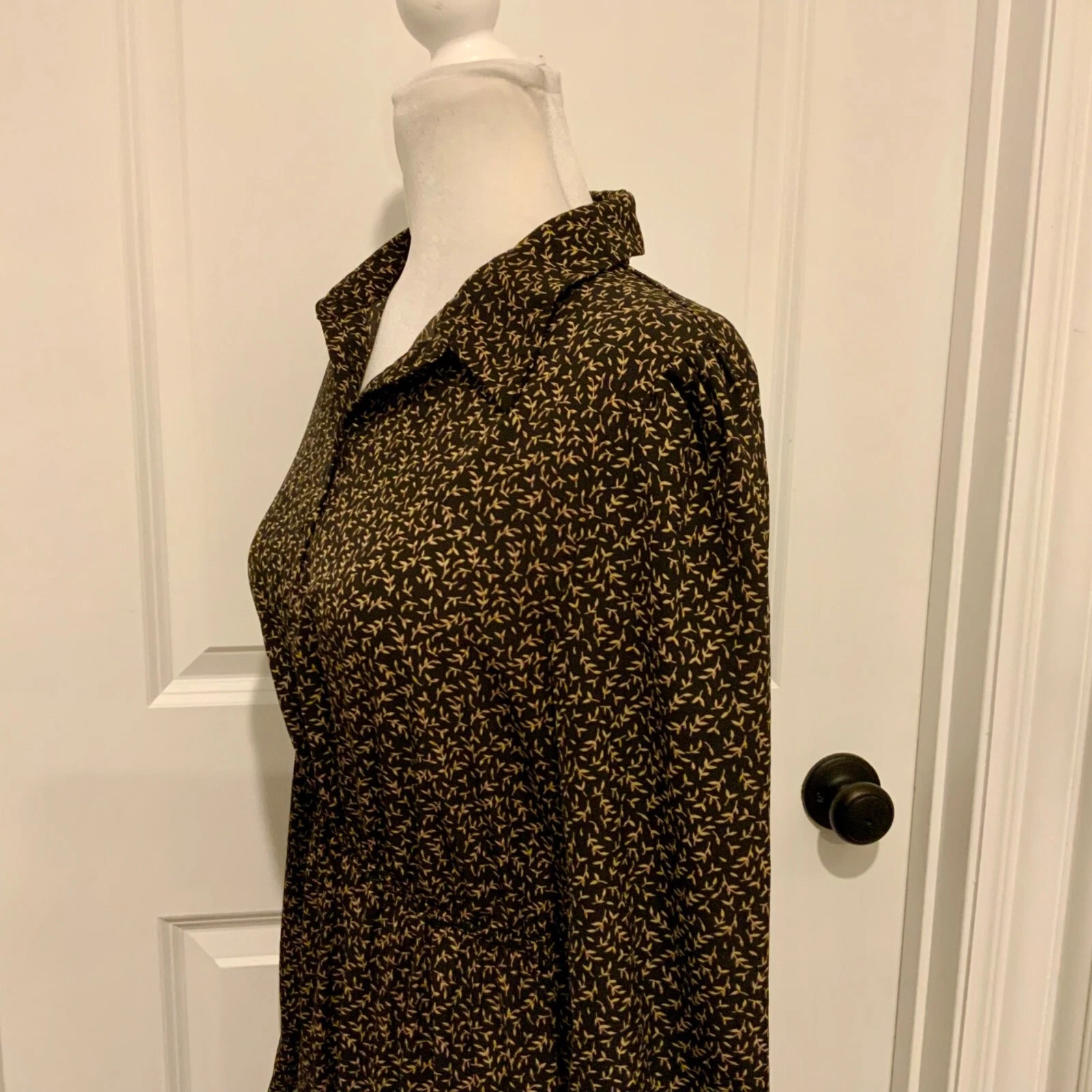 VETEMENTS Abito maxi camicia SHEIN nero stampa prive orlo volant manica lunga colletto grande