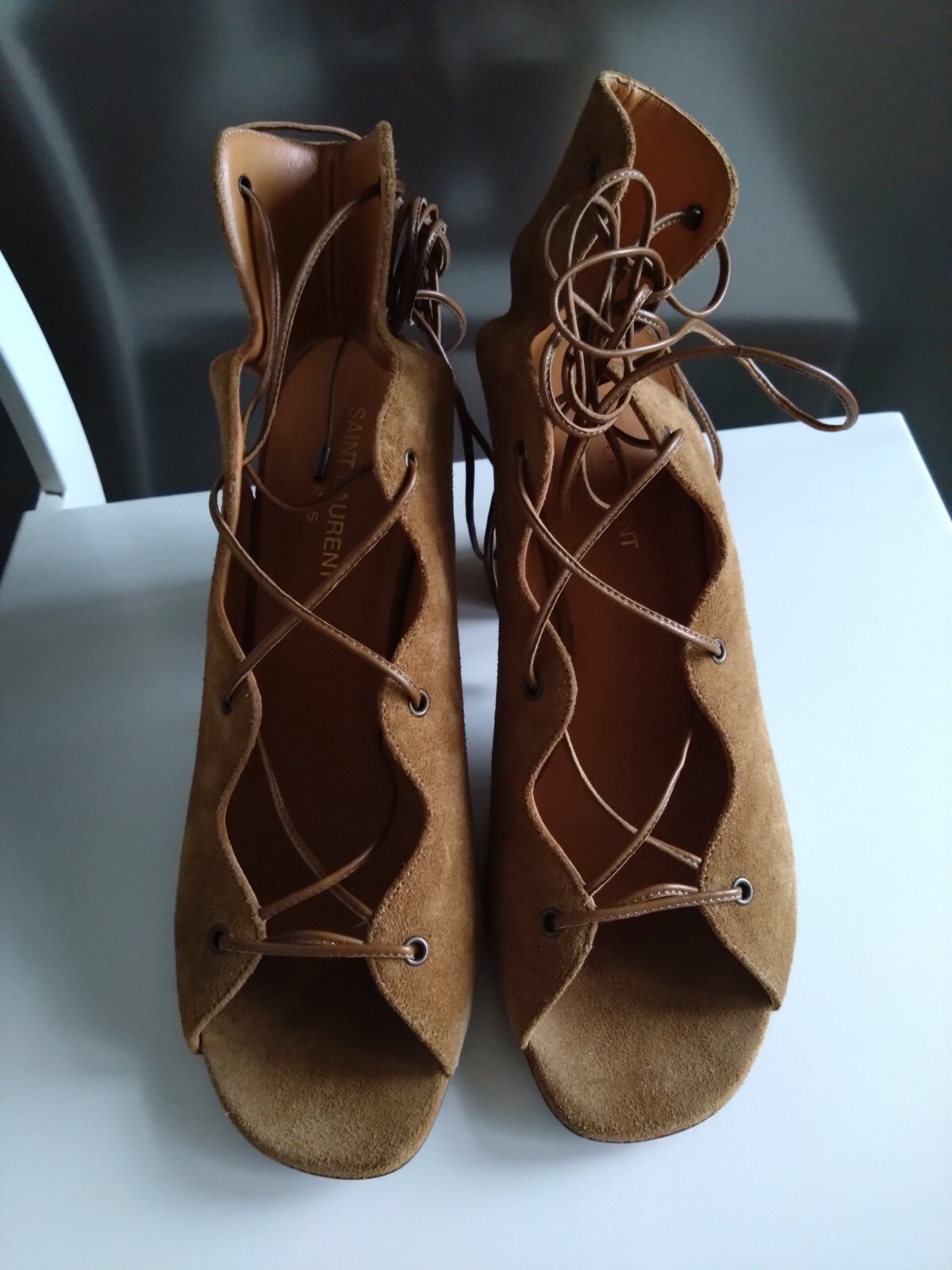 Scarpe Saint Laurent Paris ""Babies"" tacco a blocco marrone chiaro taglia UK 6 EU 39