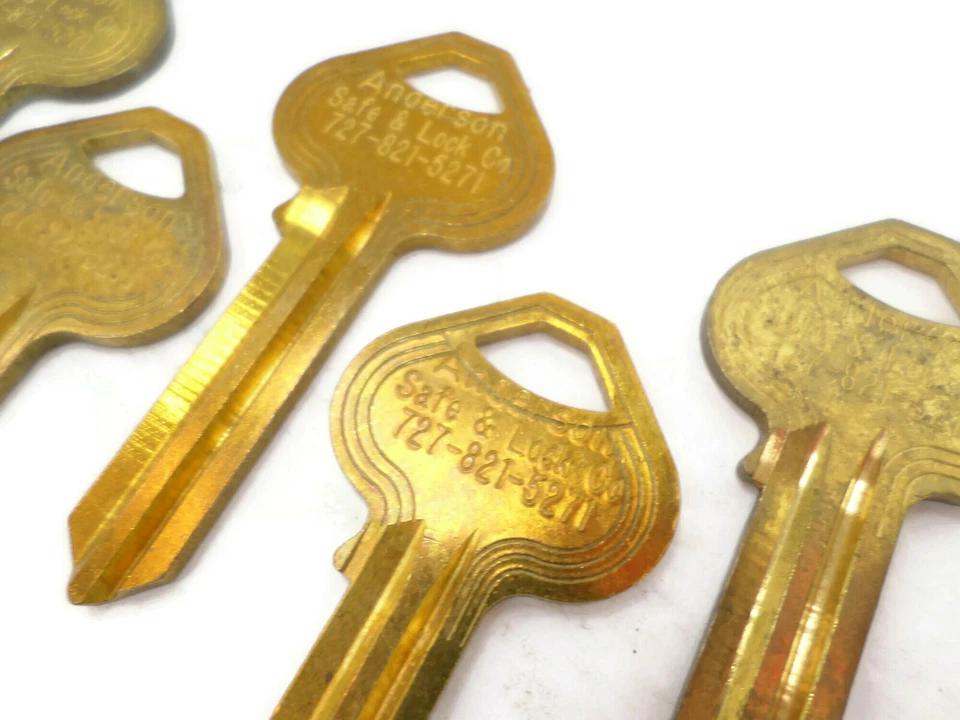 (5-pcs) RU46 Uncut Brass Key Blanks NOS Homeowner / Locksmith Supplies - Image 4 of 4