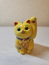 Maneki neko Kutani yaki Japanese lucky cat Yellow made in Japan kawaii cute cat