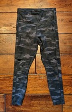 Athleta Camo Contender 7/8 Powerlift Tight Legging Pants Size Small S - Black