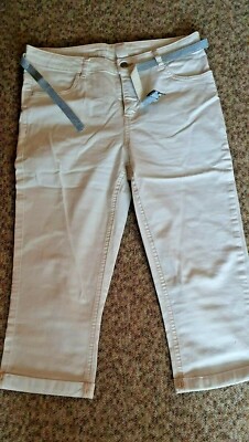 Stretch Capri-Jeans weiß, Gr. 48 m. Gürtel, weites Bein, v. collectionL,Neu MM2