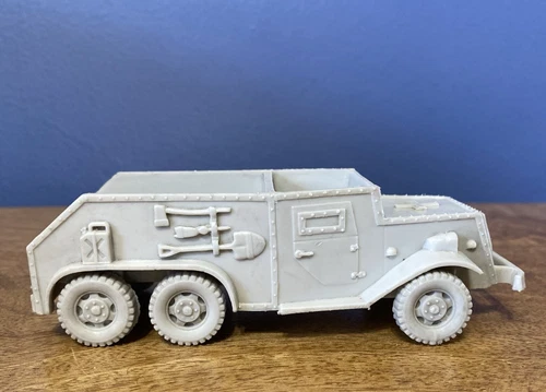 MARX PLAY SET VINTAGE GERMAN ARMORED PERSONNEL CARRIER BATTLEGROUND DESERT FOX