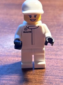 Lego McLaren Mercedes Pit Crew Member 75911 (Female )Speed Champions Minifigure