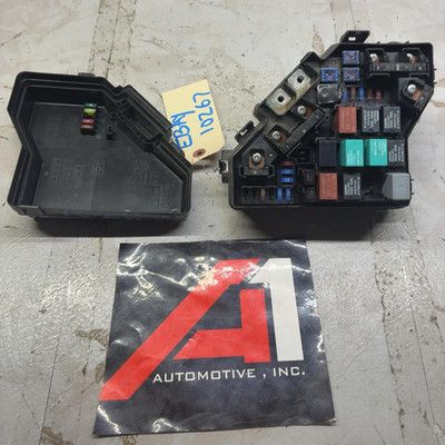 2008-2011 HONDA CIVIC AUTO 2 DR CPE 1.6L Engine Fuse Relay Box Circuit Block