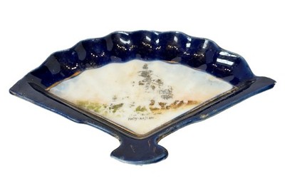 HOLYOKE MA Massachusetts Souvenir Porcelain SUMMIT HOUSE COBALT BLUE TRINKET FAN
