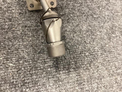 FUEL NOZZLE ASSY PN 6809618 NSN 2915-00-655-1933