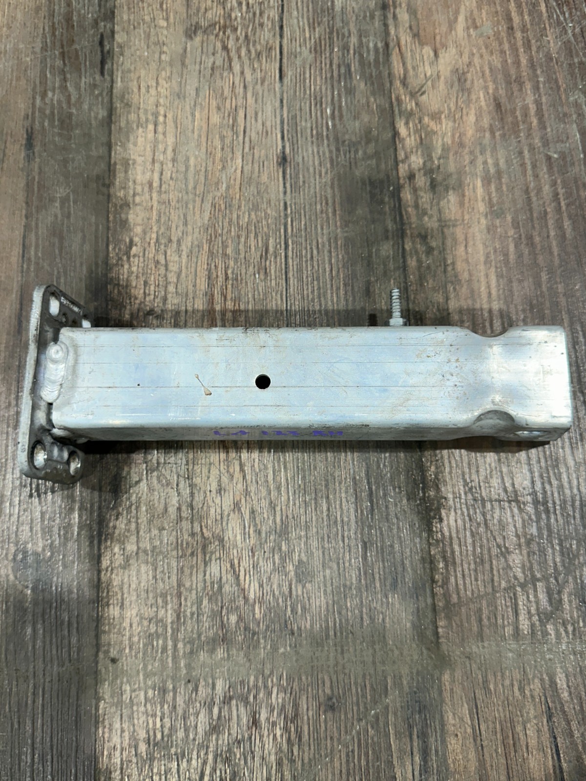 2018-2024 LAMBORGHINI URUS FRONT BUMPER LOWER RIGHT EXTENSION BRACKET OEM