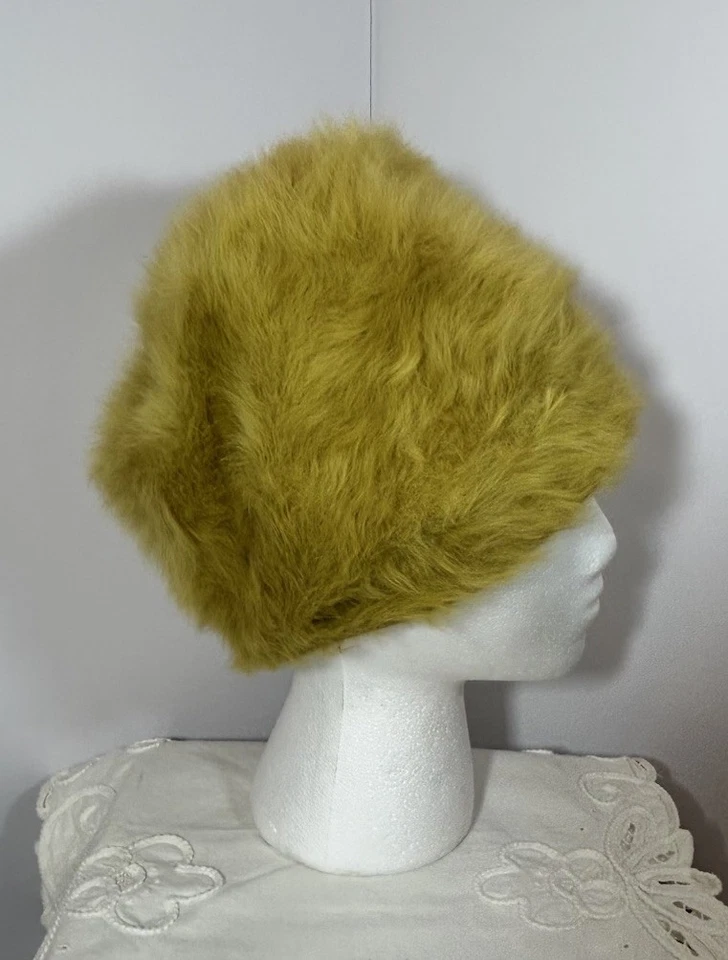 Broche lazo vintage de piel sintética verde Ann Marie sombrero estrás para mujer Foto 4 de 4