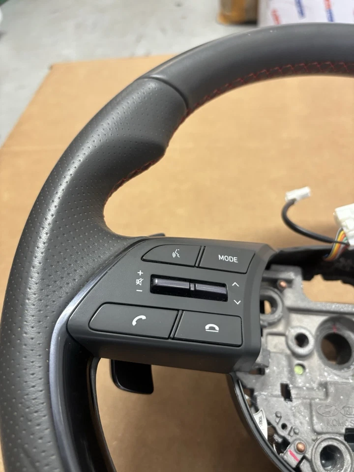 HYUNDAI SONATA N-LINE 2022 volante cuero gris con interruptores de control OEM Foto 3 de 4