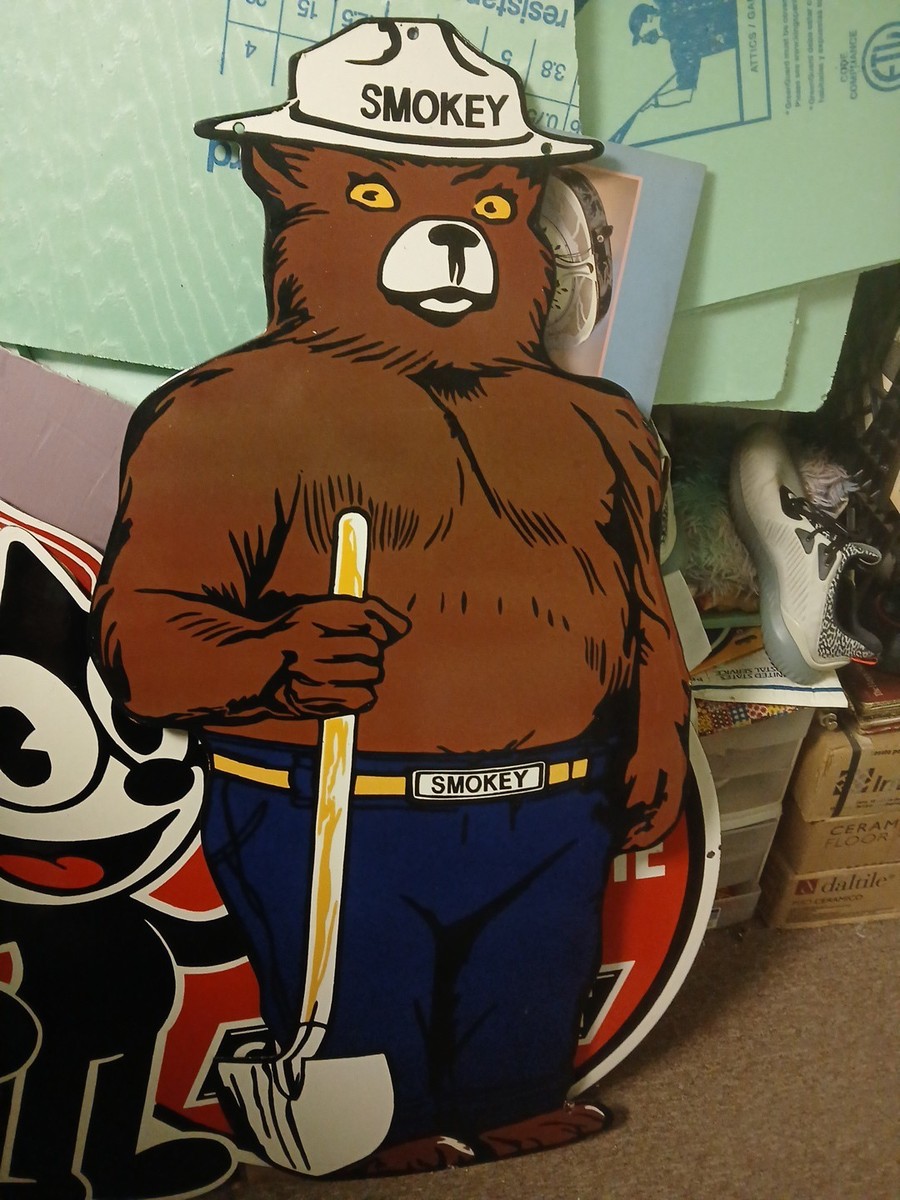 VINTAGE SMOKEY BEAR PORCELAIN SIGN OLD 48