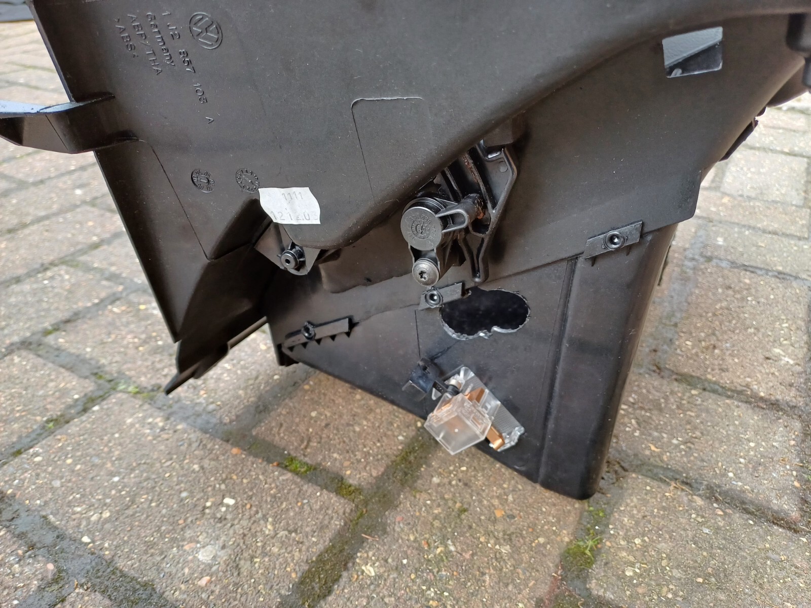 VW Golf Bora MK4 Glove Box Glovebox in Black RHD eBay