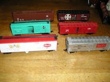 HO TRAIN LOT 6UP49. 6 MANTUA BACHMANN FREIGHT CARS