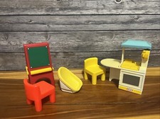 VTG 1990 Little Tikes Dollhouse Furn. Kitchen Island Chairs Easel Car Seat