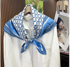 Pure 18 Momme Twill Silk Wrap Scarf Bandanna Windmill Print Square Shawl 35'’new