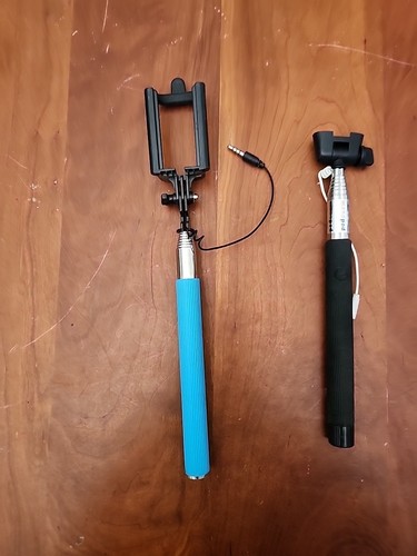 2 Selfie Sticks Extendable Handheld Black And One Blue Monopod Camera Pole - Picture 5 of 5