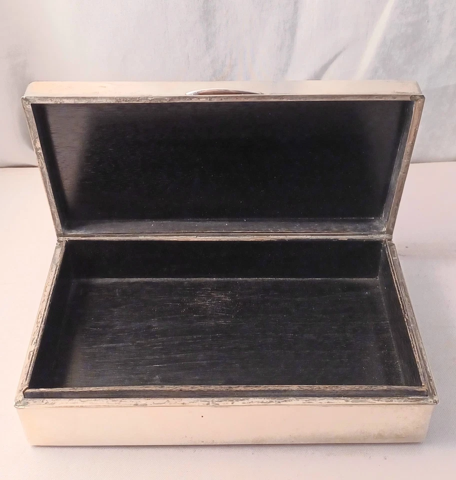 Caja decorativa japonesa de plata de ley 950 forrada en madera con bisagras Foto 2 de 4