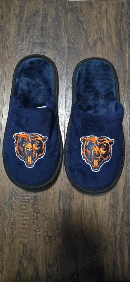 Zapatillas Chicago Bears NFL Para Hombre Talla 7-8 Casa Zapatos Illinois Foco Nuevas Sin Caja Foto 2 de 4