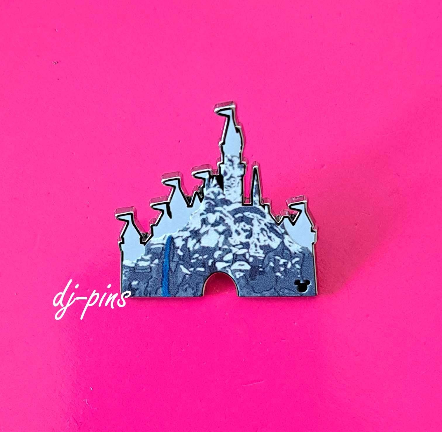 Disneyland DLR 2026 Hidden Disney Wave A Castle Pin Matterhorn