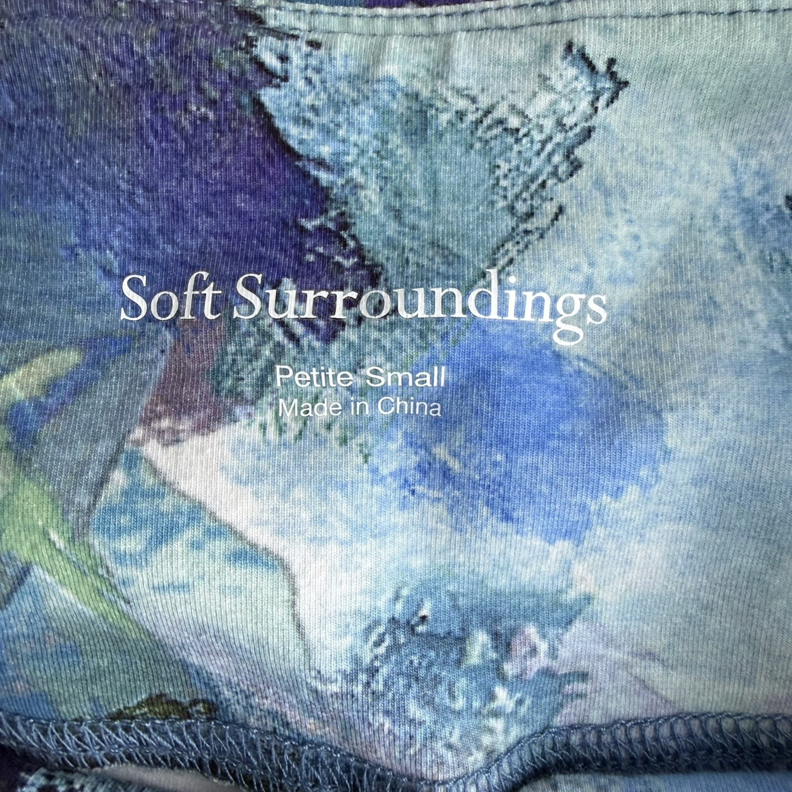 Soft Surrounding Blue Abstract Pattern Athletic Y… - image 4