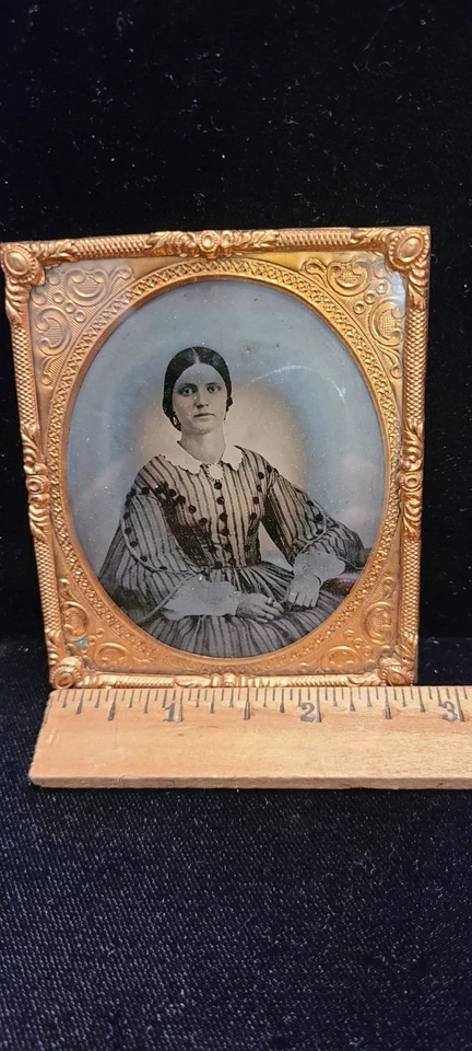 1860s Antique Ambrotype Photo Of Young Woman/Framed in Copper Matting - Image 4 of 4