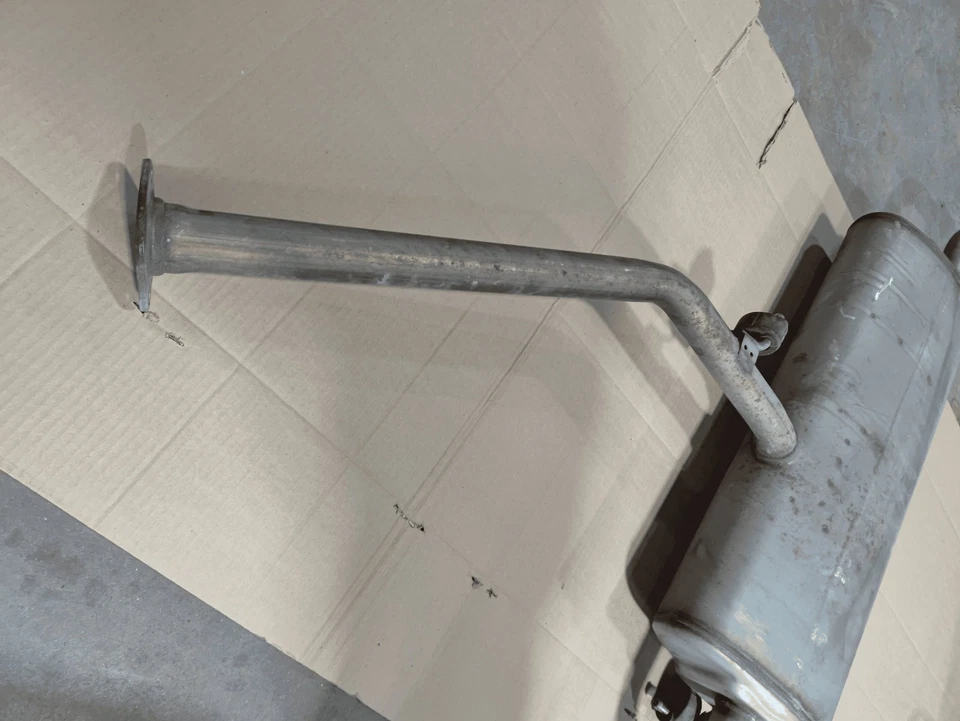 2019-2025 Toyota RAV4 Exhaust System Rear Muffler OEM - Image 4 of 4
