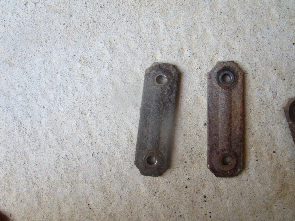 Juego de 4 grilletes de resorte de hoja delantera para camioneta Chevy GMC 73-87 K10 K20 k30 Foto 2 de 4