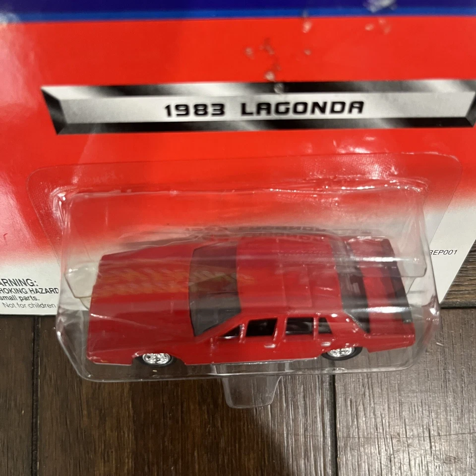 Johnny Lightning JL 系列 1983 年 Lagonda 红色压铸 1/64 — 第 3/4 张图片