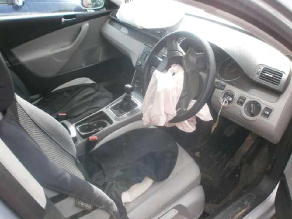 Cilindro maestro embrague VOLKSWAGEN PASSAT 2005-2011 3c2721059p Foto 4 de 4