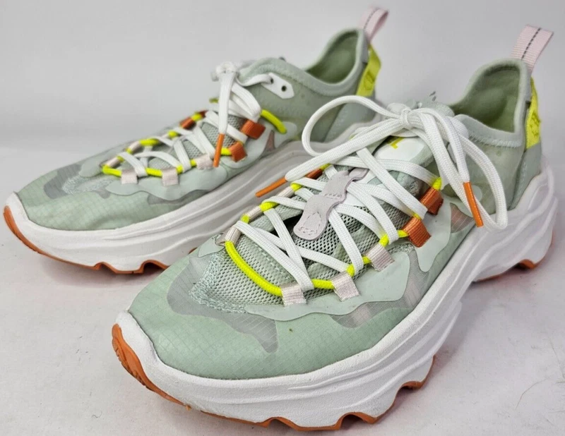 sorel kinetic breakthrough tech shoes