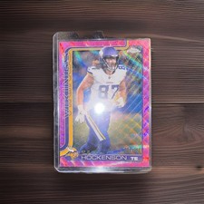 2025 Topps Chrome TJ Hockenson Pink Wave Refractor #/250 Vikings