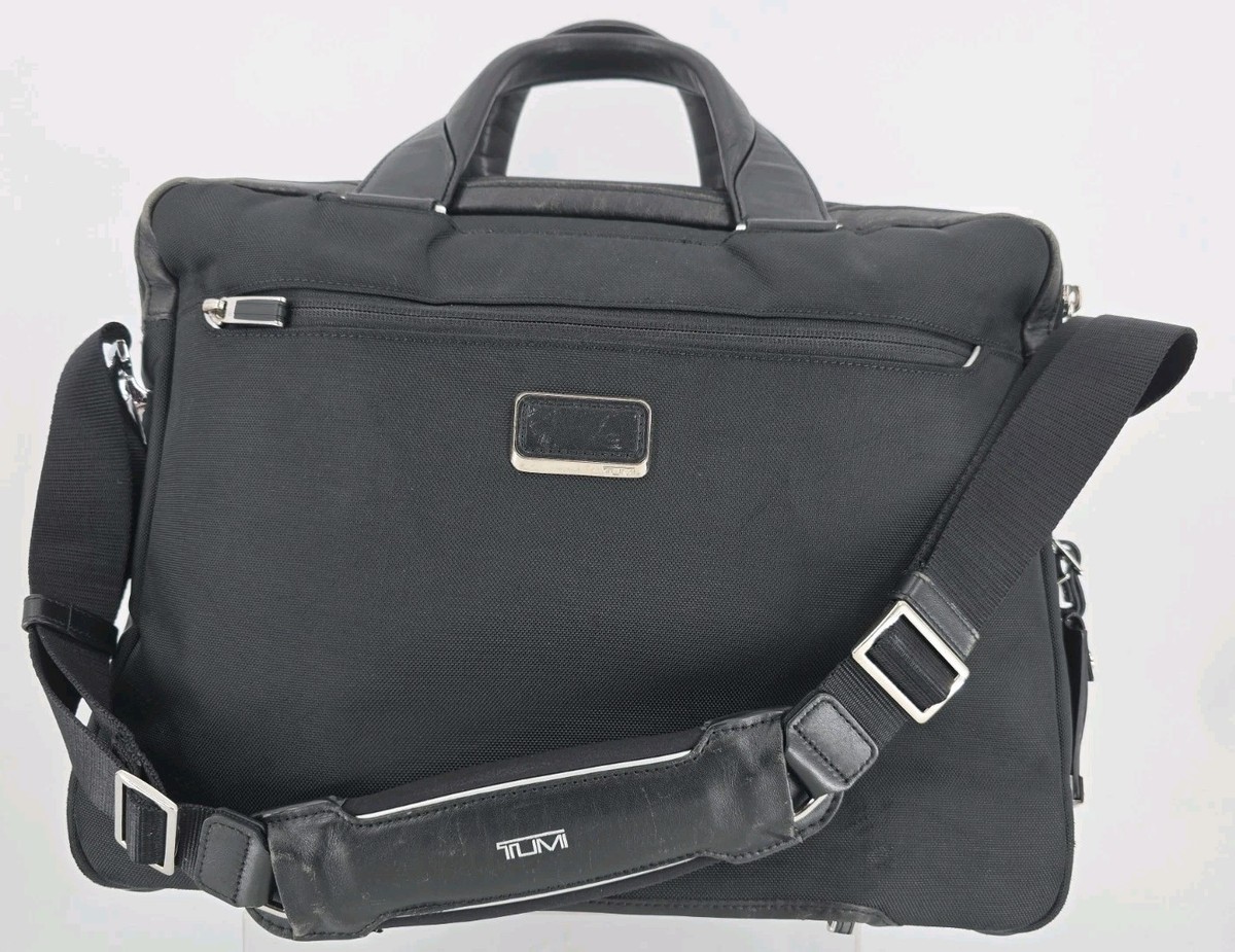 TUMI Arrive Sawyer Brief 【公式通販】