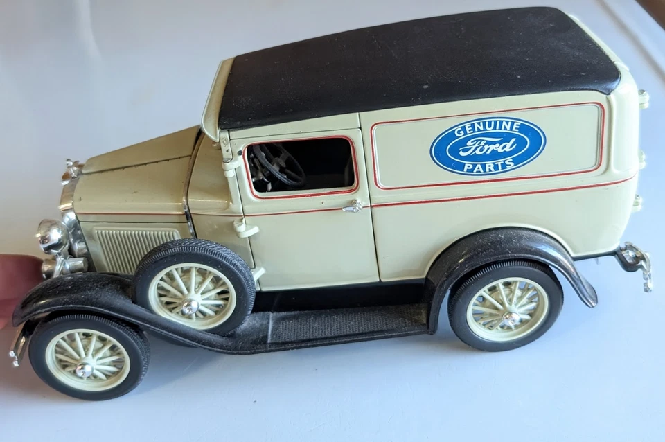 1:18 1931 Ford Delivery Truck Diecast – Genuine Ford Parts – Opening Hood (C6) - Image 3 of 4