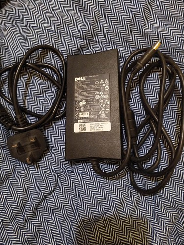 gebrauchtes 130W Original Dell Latitude E6540 Laptop Netzteil Power Akku Ladegerät