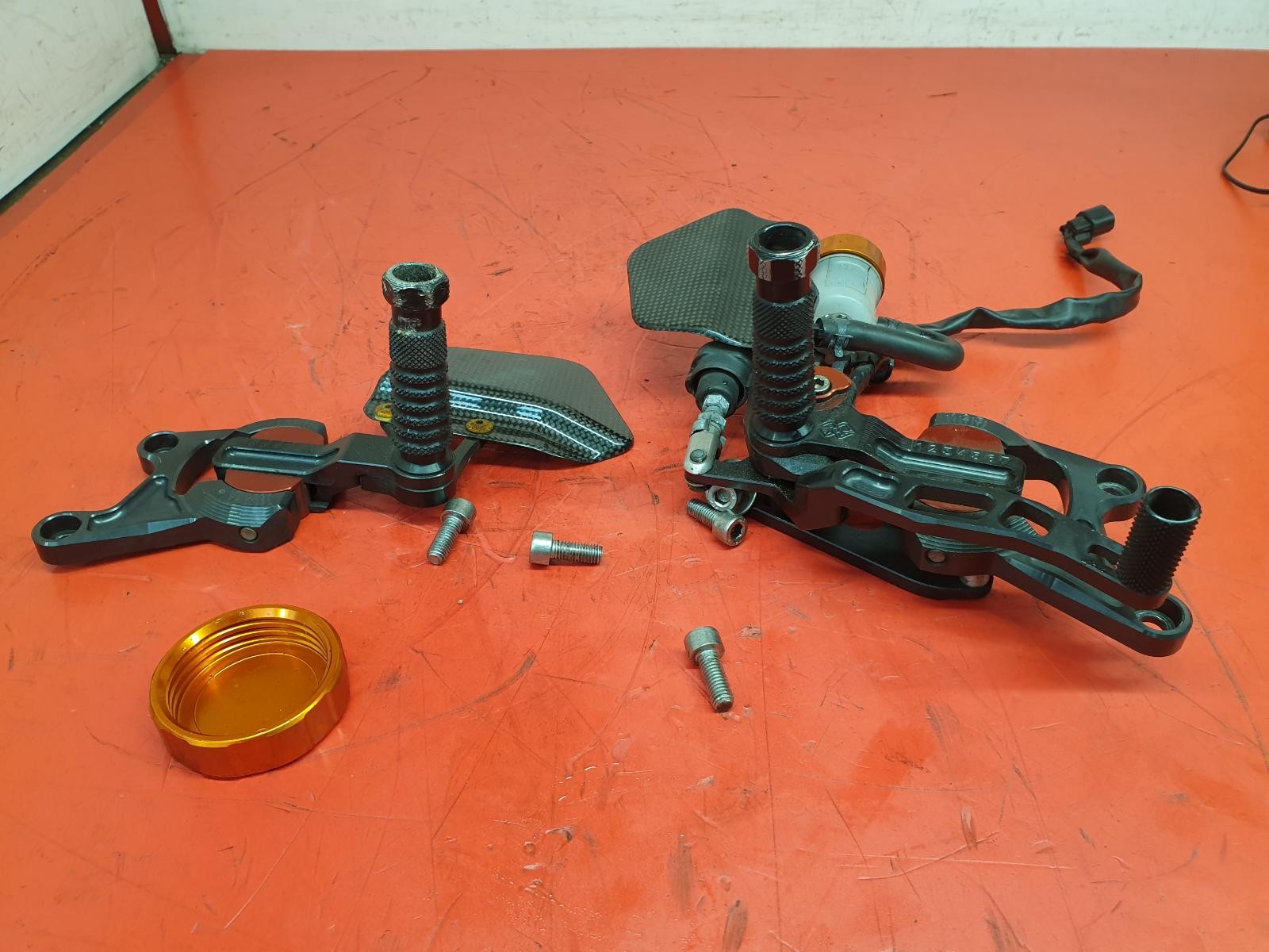 HONDA CBR 1000 RR-F GILLES ADJUSTABLE FOOTREST 2015