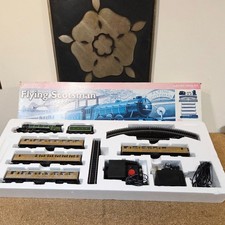 HORNBY RAILWAYS OO GAUGE R1039  FLYING SCOTSMAN TRAIN SET